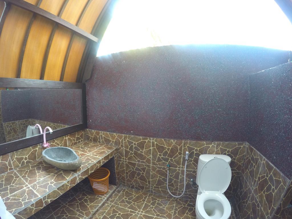 Hello Lumbung Homestay ギリ・アイル エクステリア 写真