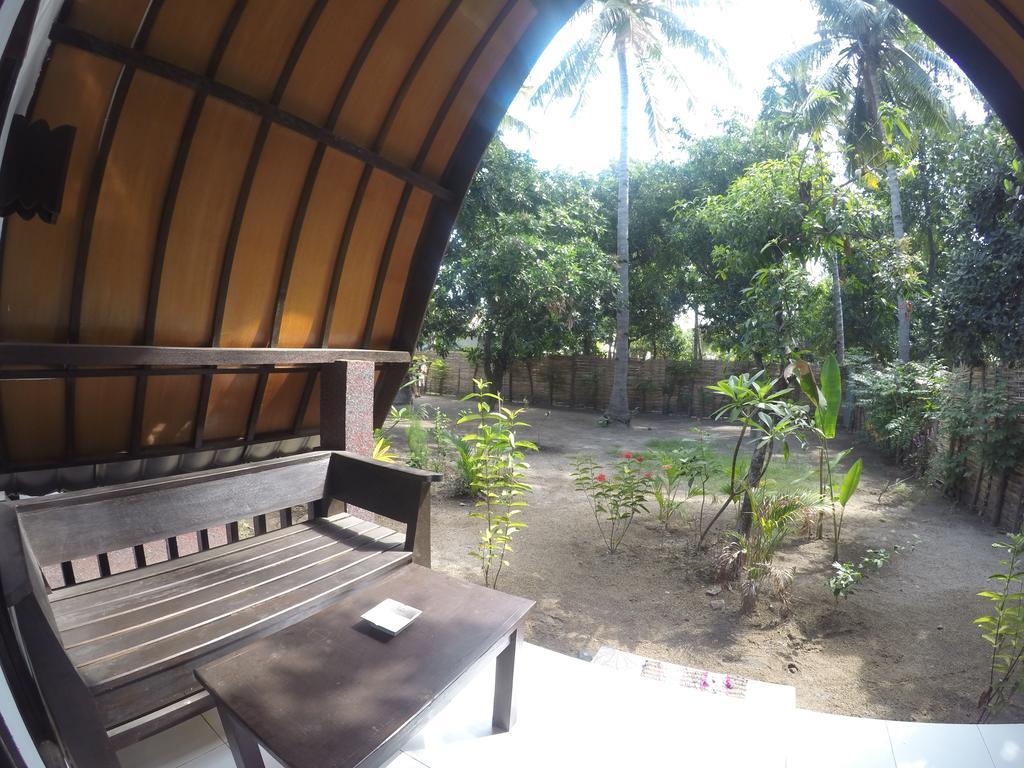 Hello Lumbung Homestay ギリ・アイル エクステリア 写真