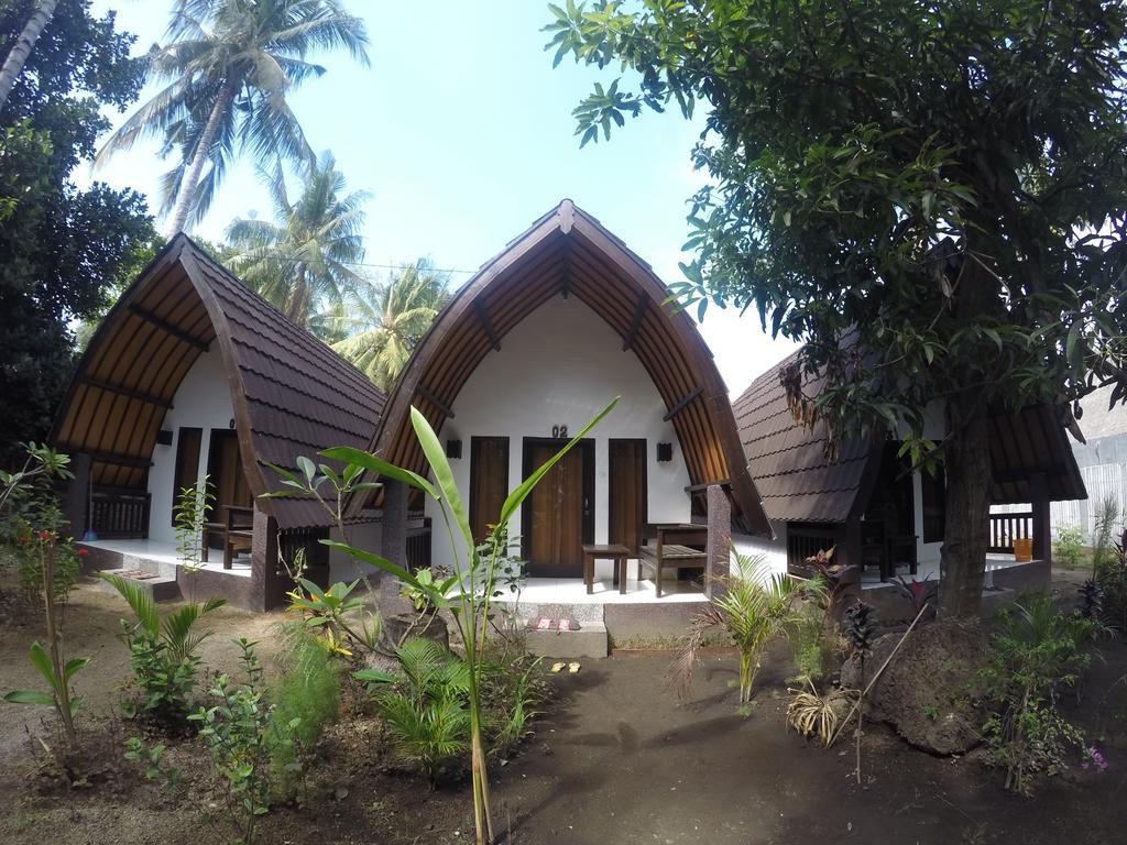 Hello Lumbung Homestay ギリ・アイル エクステリア 写真