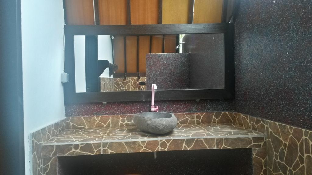 Hello Lumbung Homestay ギリ・アイル 部屋 写真