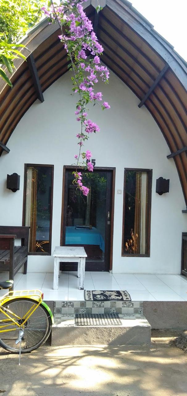 Hello Lumbung Homestay ギリ・アイル エクステリア 写真